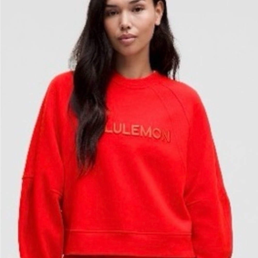 Lululemon HOT Red SCUBA Oversized pullover. With WORDMARK. NWT M/L